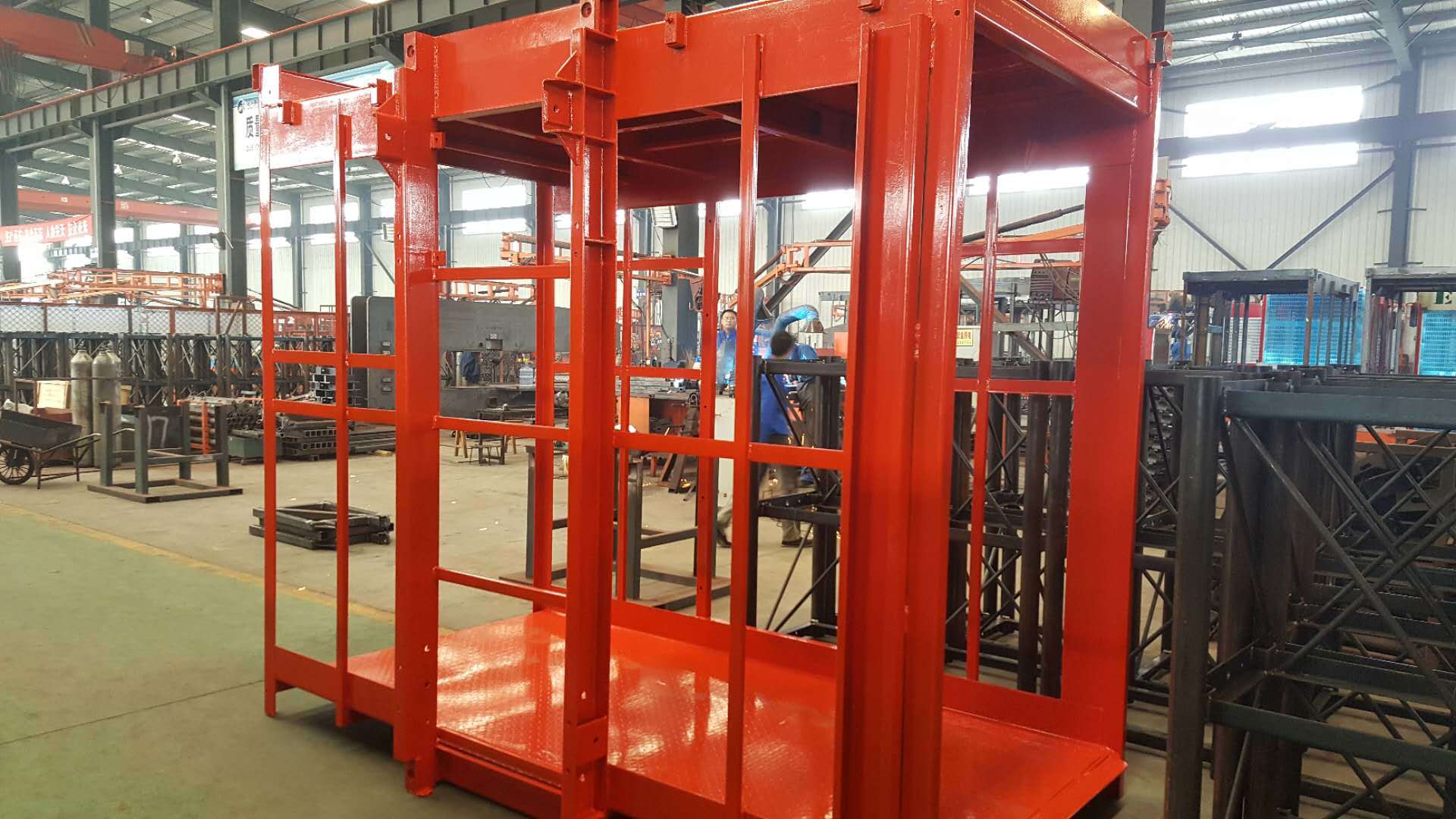 construction lift machine price